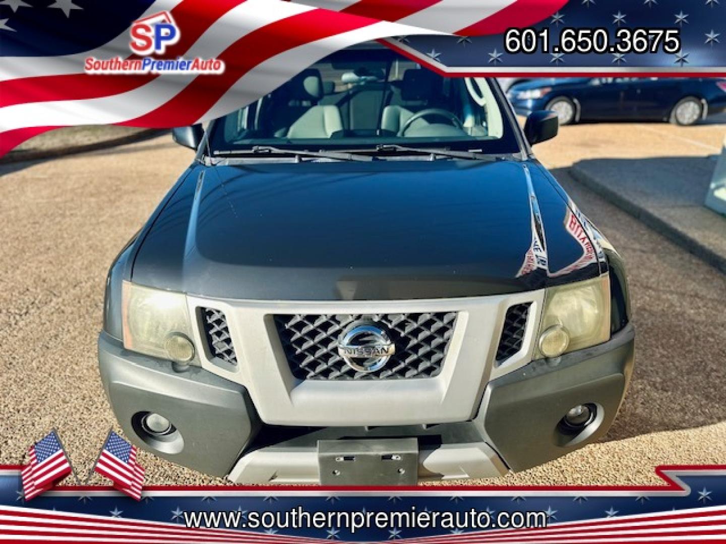 2010 GRAY NISSAN XTERRA S; SE; X; OFF (5N1AN0NU8AC) , located at 922 W. Beacon St., Philadelphia, MS, 39350, (601) 650-3675, 32.770447, -89.127151 - Photo#1